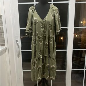 Old navy Tall L Green Floral Dress